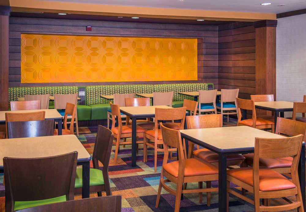 Fairfield Inn & Suites By Marriott Williamsburg Ngoại thất bức ảnh