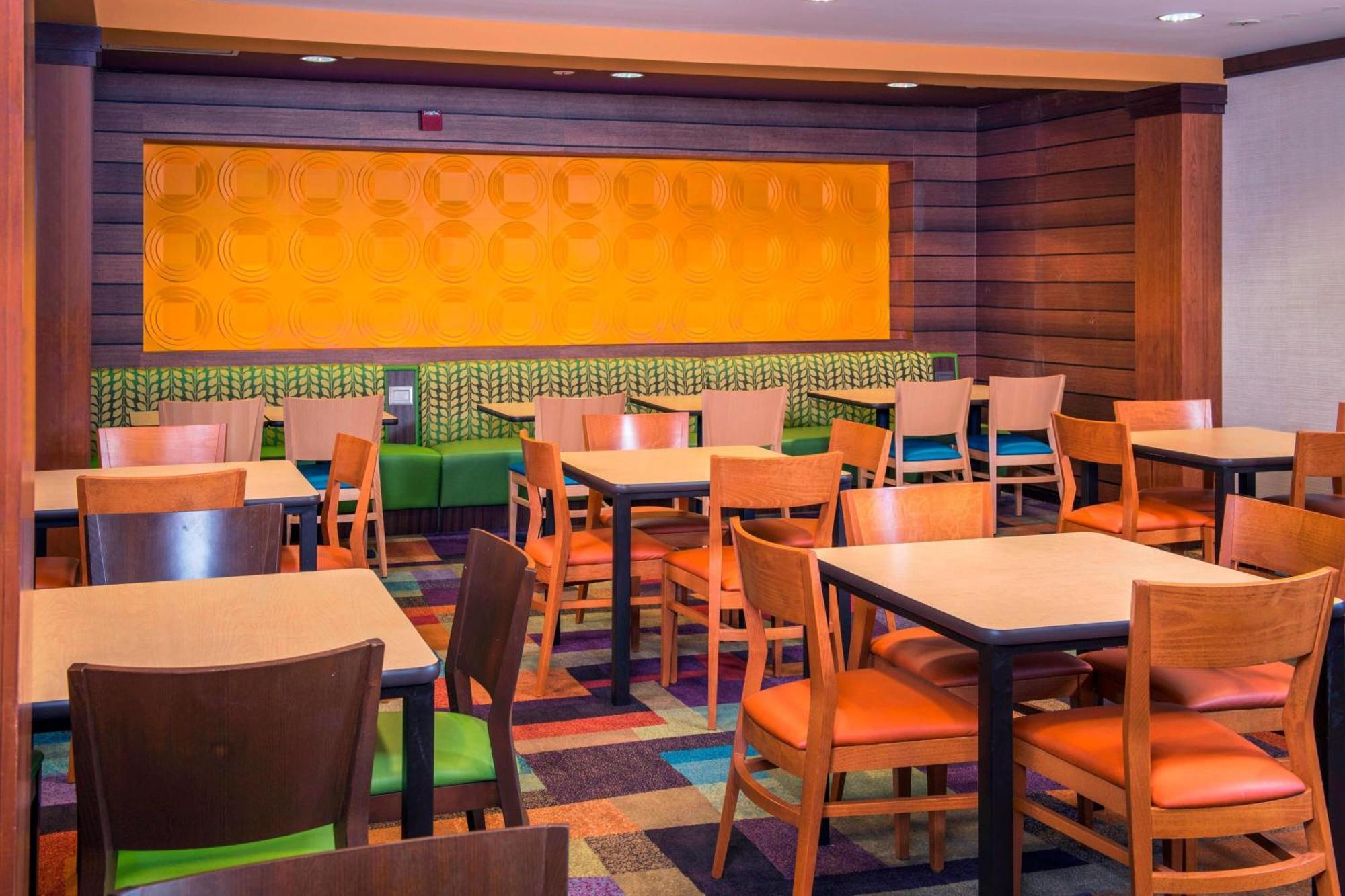 Fairfield Inn & Suites By Marriott Williamsburg Ngoại thất bức ảnh