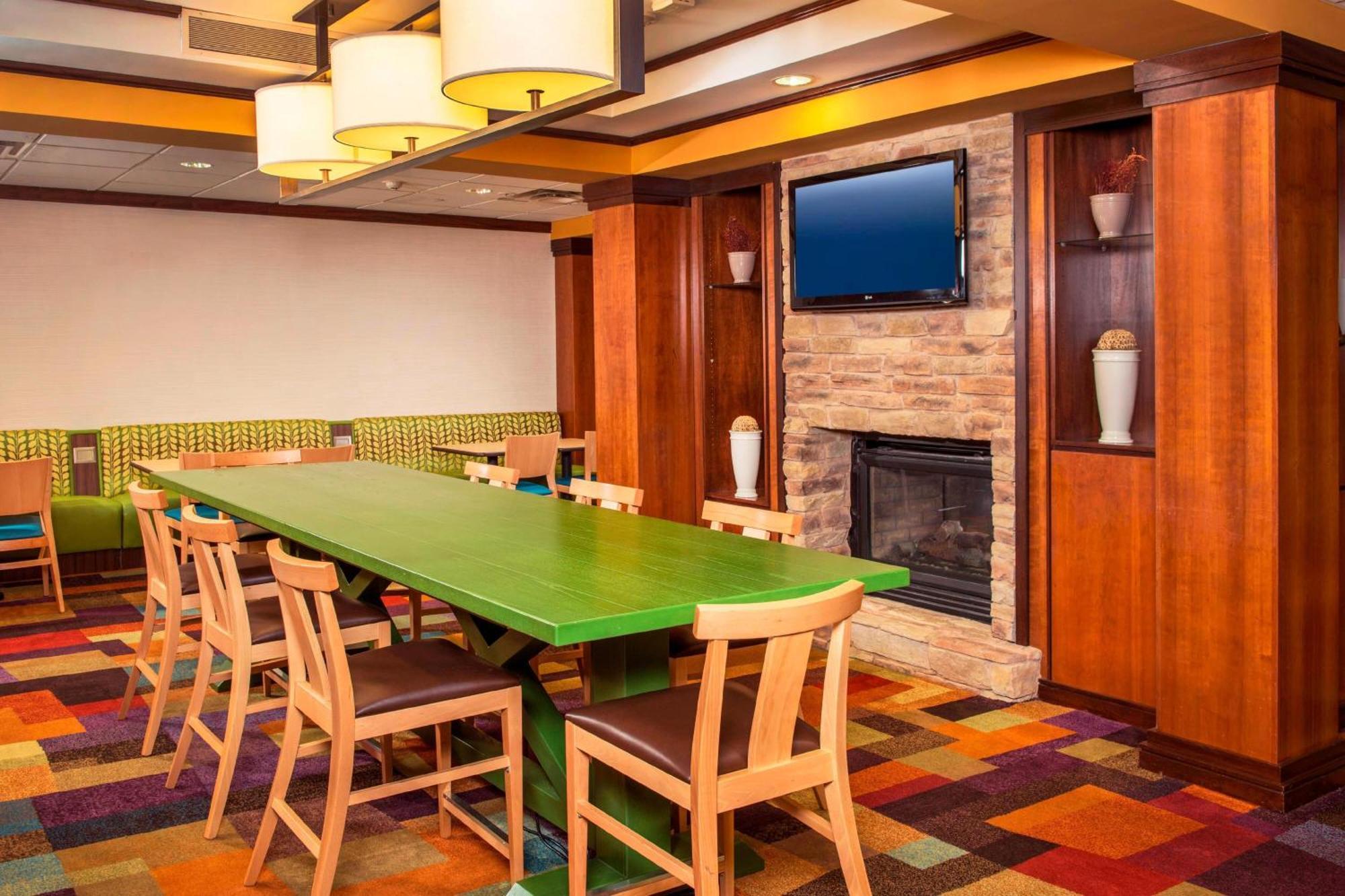 Fairfield Inn & Suites By Marriott Williamsburg Nhà hàng bức ảnh