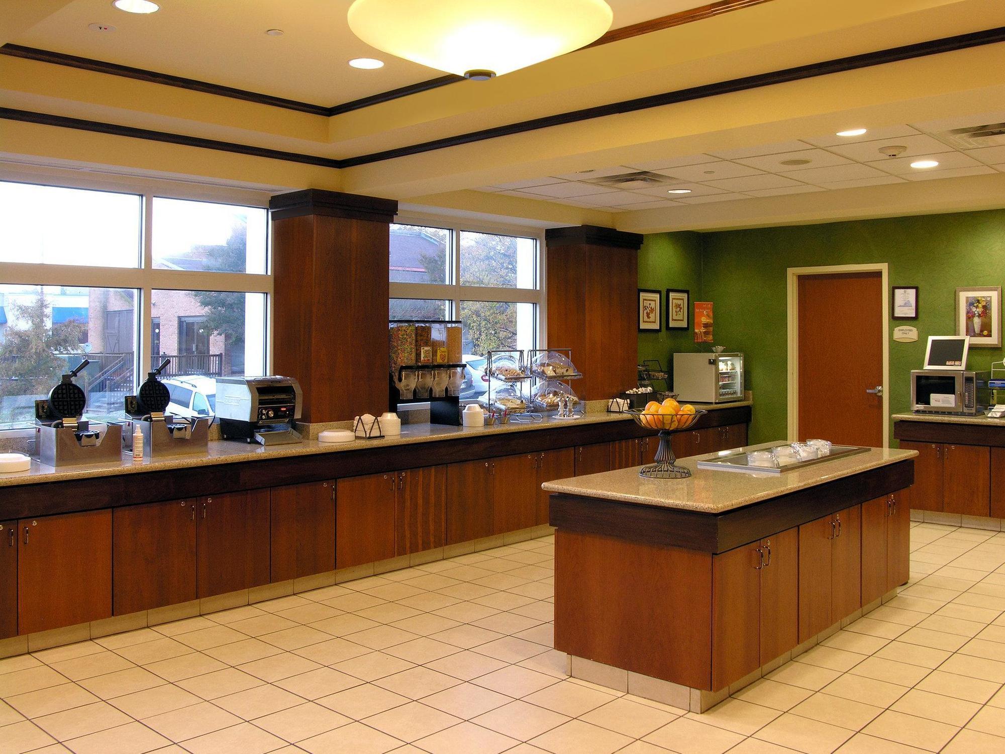 Fairfield Inn & Suites By Marriott Williamsburg Ngoại thất bức ảnh