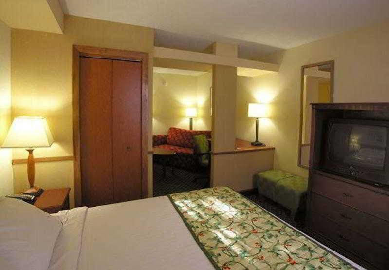 Fairfield Inn & Suites By Marriott Williamsburg Ngoại thất bức ảnh
