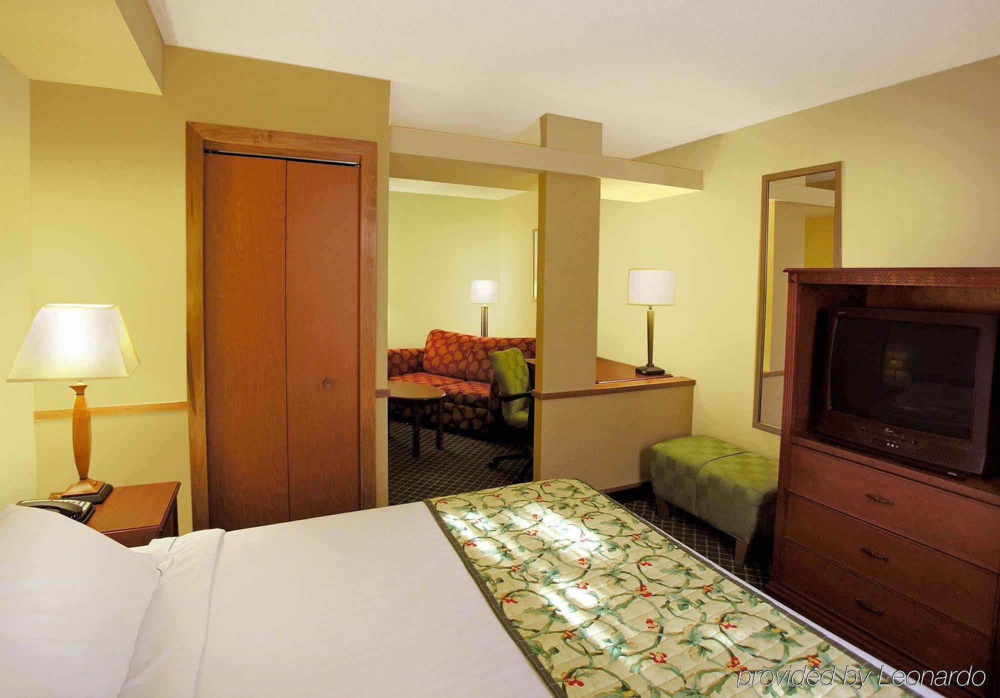 Fairfield Inn & Suites By Marriott Williamsburg Ngoại thất bức ảnh