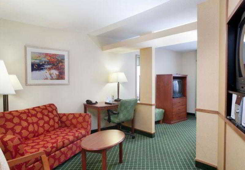 Fairfield Inn & Suites By Marriott Williamsburg Ngoại thất bức ảnh
